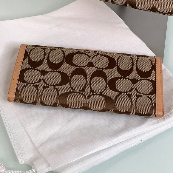 VGT Coach Hampton Signature CC fold over clip Hobo Bag & Matching Bifold Wallet - Picture 6 of 16